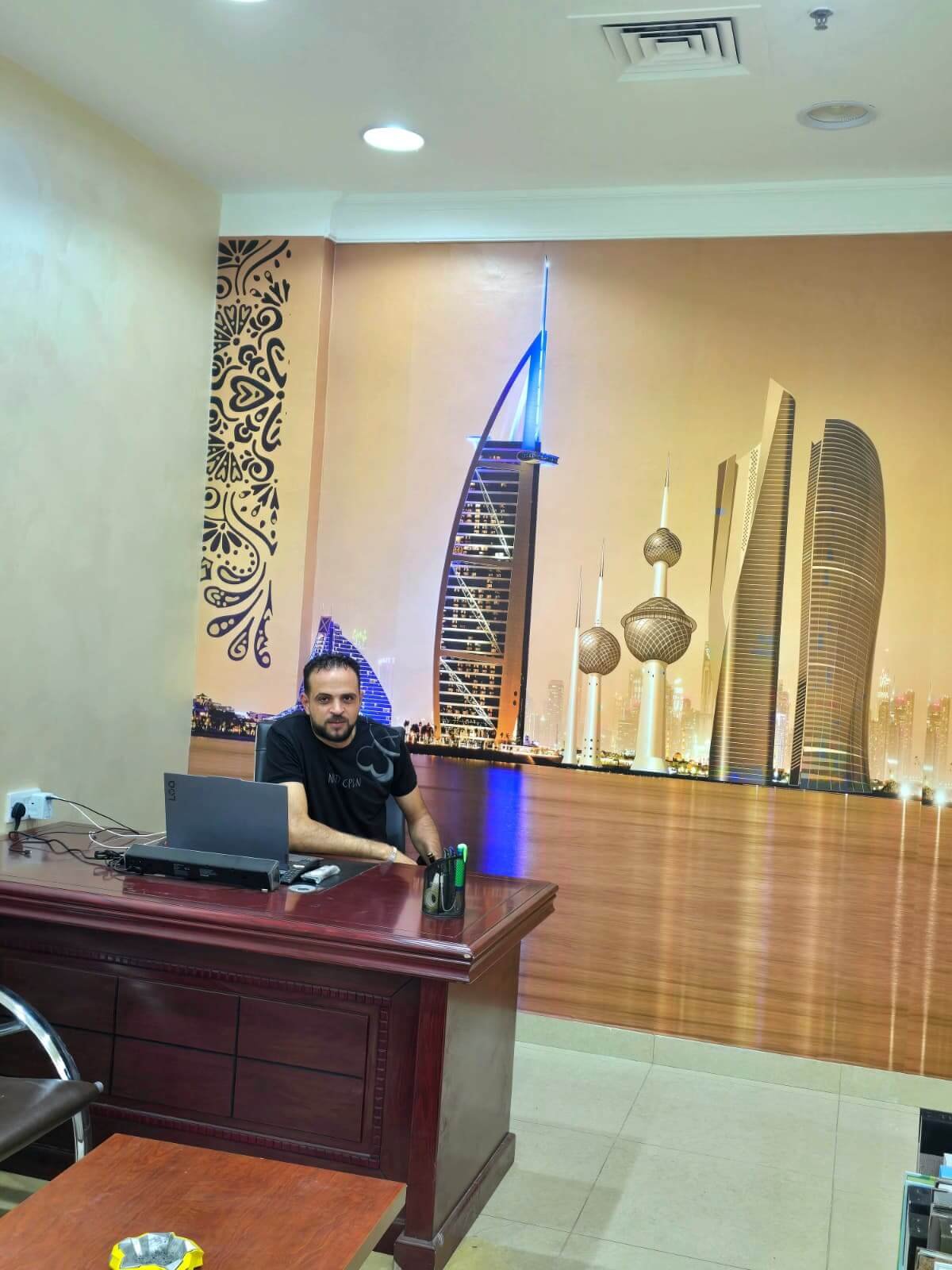 صورة أبو سيف - المدير التنفيذي